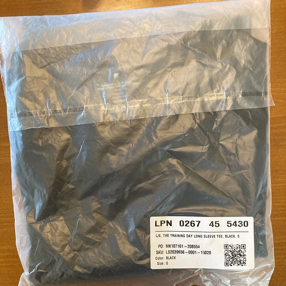 Fabletics Training Day Long Sleeve NWT - Picture 5 of 5